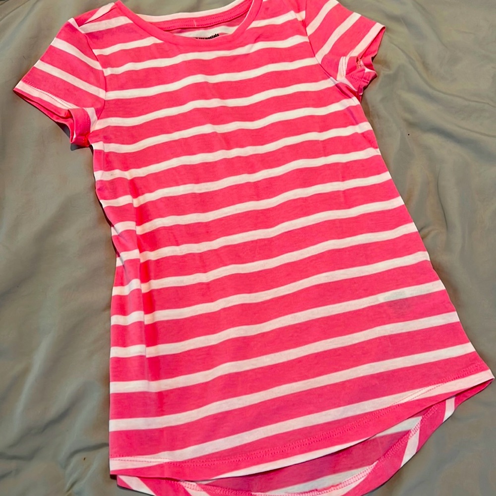 Girls Amazon brand t shirt